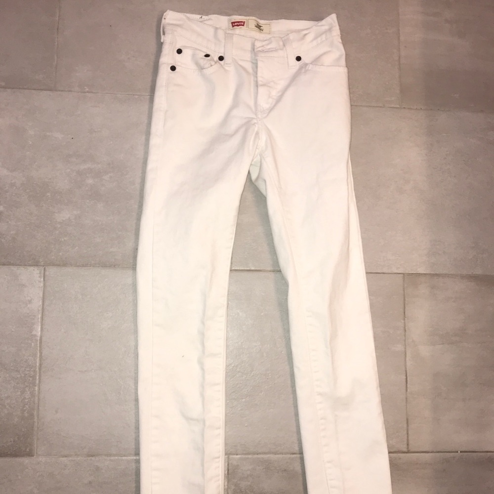 Boys white Levi’s skinny jeans
